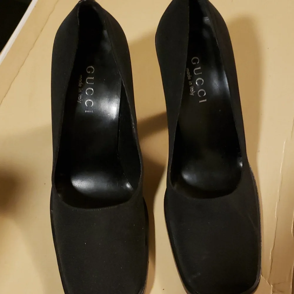 Authentic Gucci - Picture 1 of 12